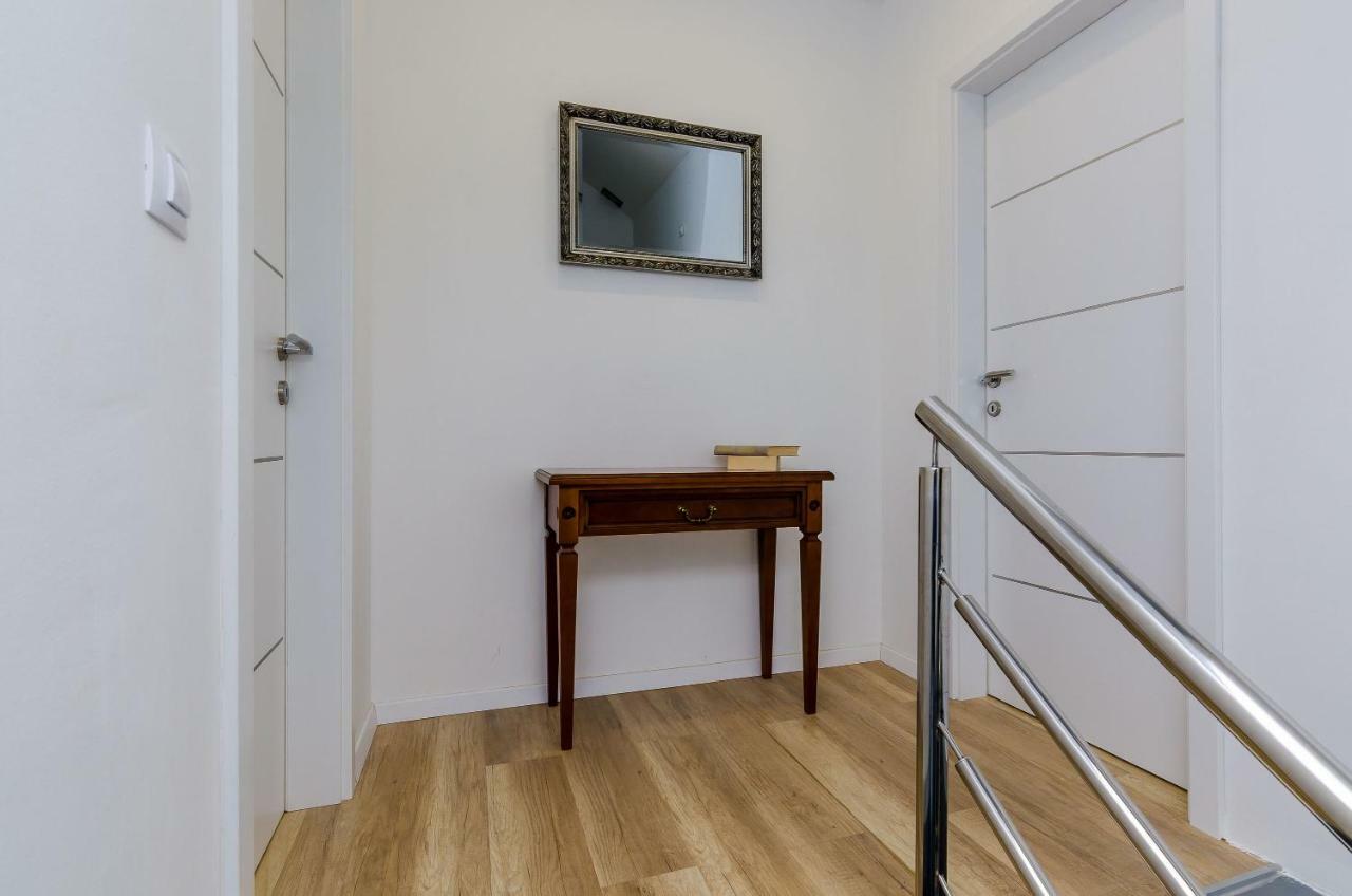 Superior Apartment Nike Млини Экстерьер фото